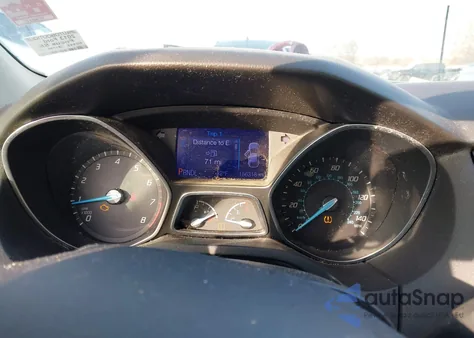 2013 Ford Focus Se z USA, uszkodzony, nr VIN 1FADP3F2XDL139389